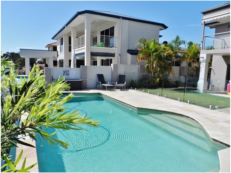 18 Helena Street, Wellington Point QLD 4160