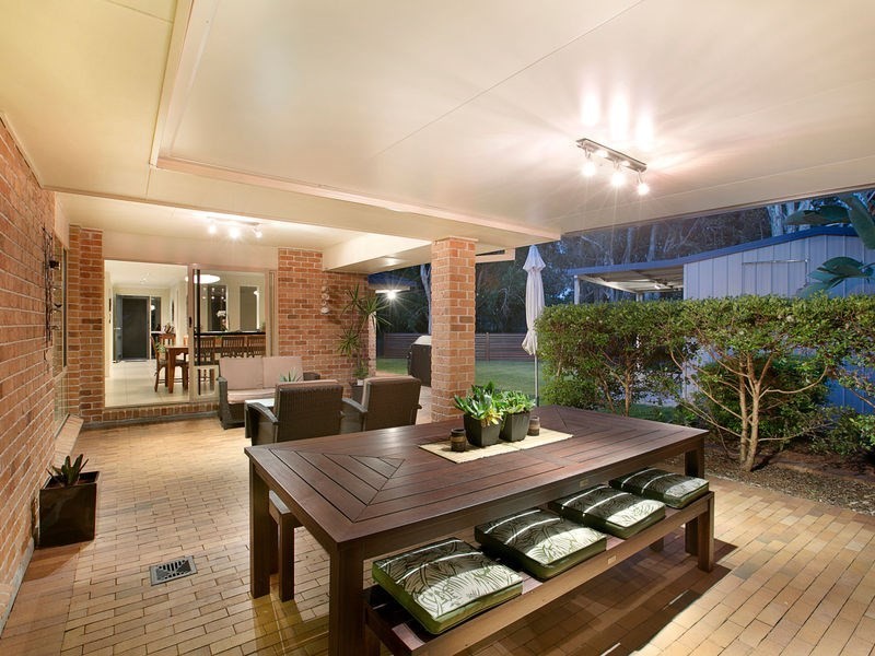 27 Surman Street, Birkdale QLD 4159