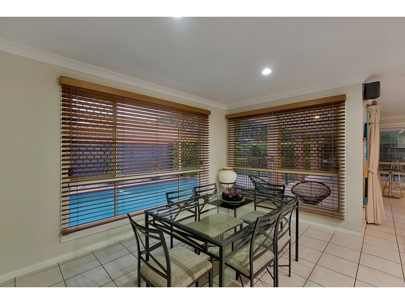 16 Darcelle Place, Ormiston QLD 4160