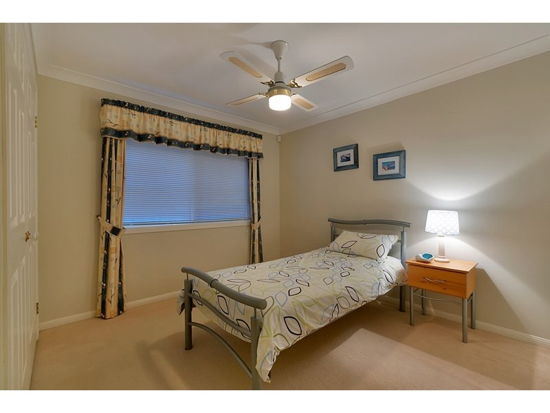16 Darcelle Place, Ormiston QLD 4160