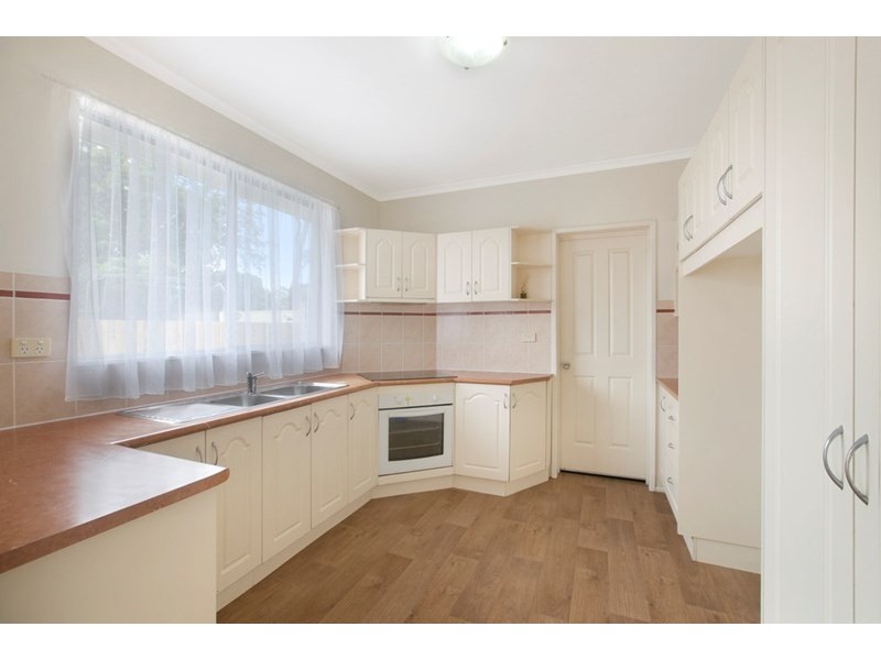 6 Cavell Street, Birkdale QLD 4159