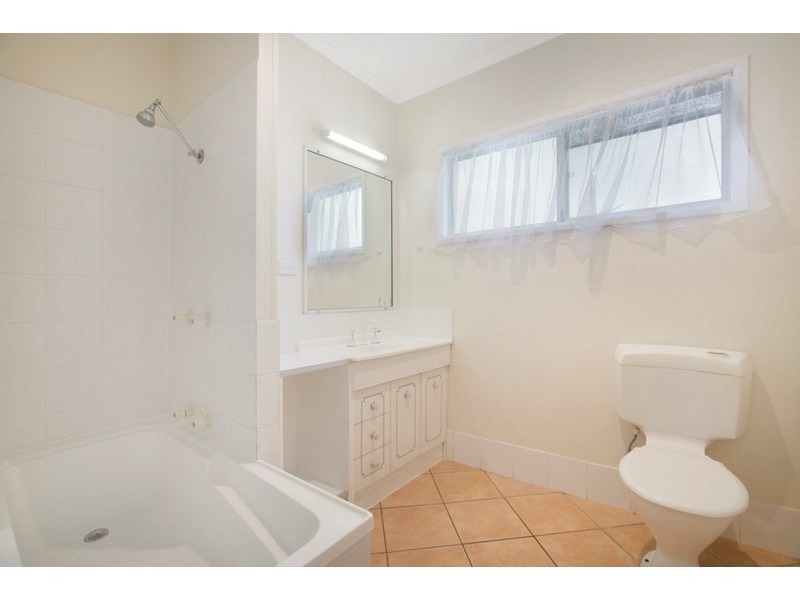 6 Cavell Street, Birkdale QLD 4159