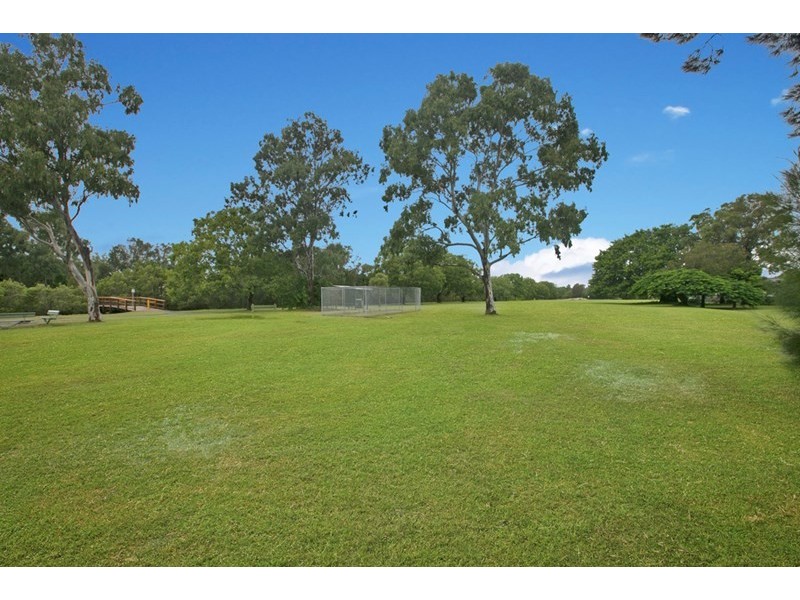 6 Cavell Street, Birkdale QLD 4159