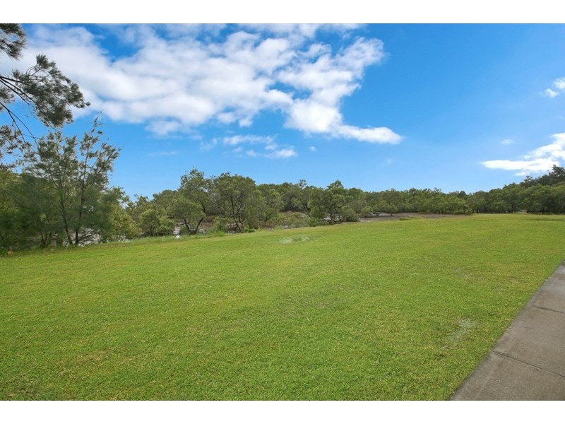 6 Cavell Street, Birkdale QLD 4159