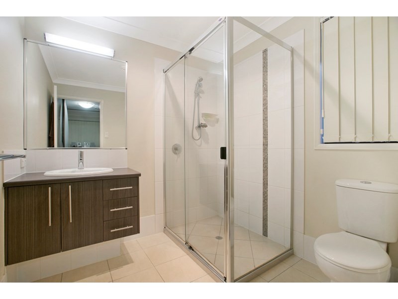 2 Saltburn Place, Wakerley QLD 4154