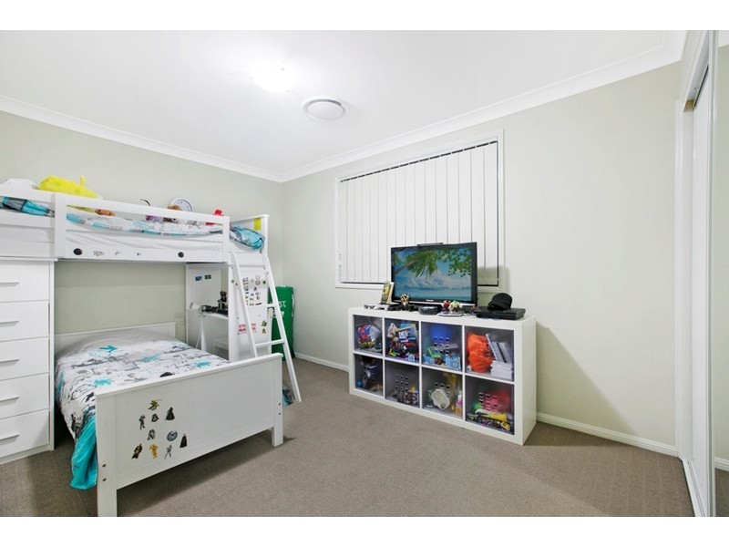2 Saltburn Place, Wakerley QLD 4154