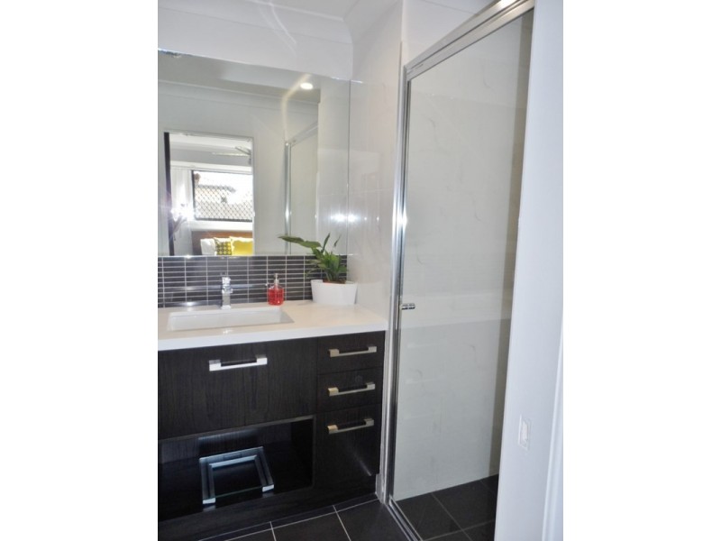 3 Honeygem Place, Birkdale QLD 4159