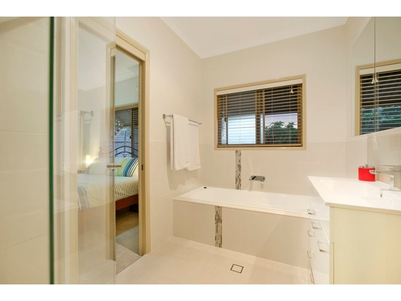 23 Leonard Street, Wellington Point QLD 4160