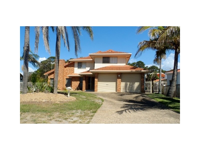 2 DORSAL Drive, Birkdale QLD 4159