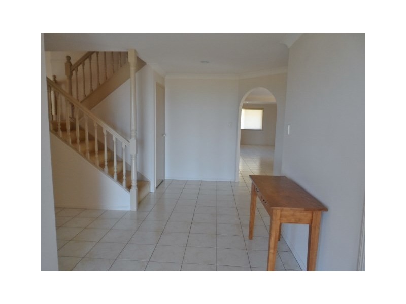 2 DORSAL Drive, Birkdale QLD 4159