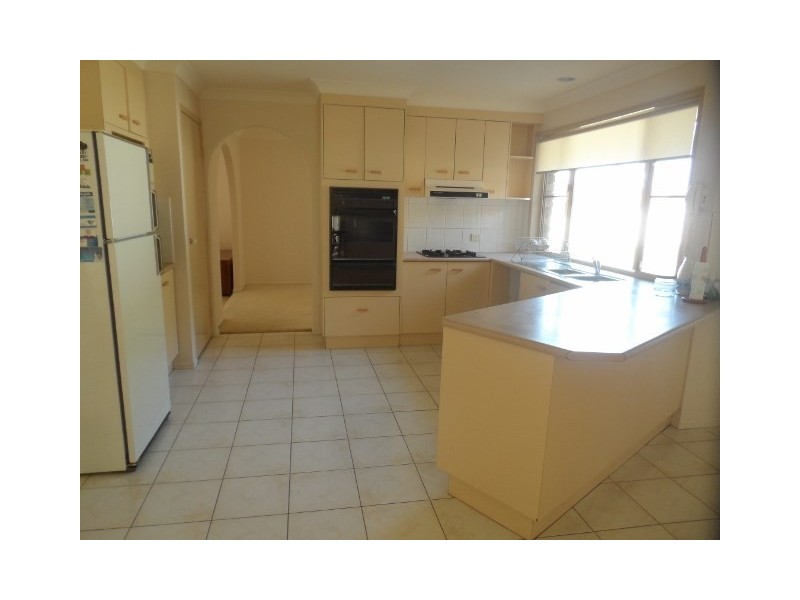 2 DORSAL Drive, Birkdale QLD 4159