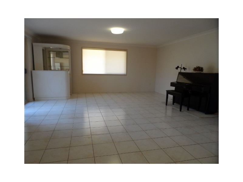 2 DORSAL Drive, Birkdale QLD 4159