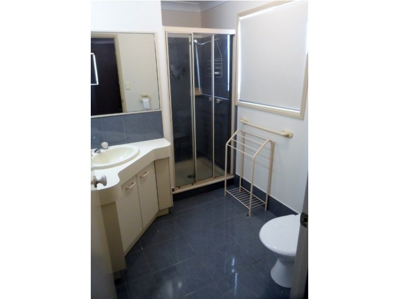 2 DORSAL Drive, Birkdale QLD 4159