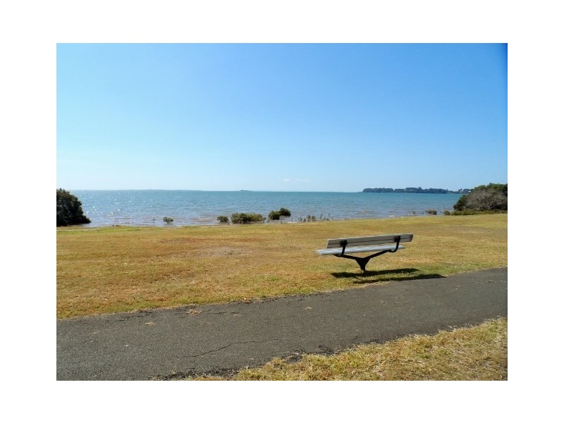 2 DORSAL Drive, Birkdale QLD 4159