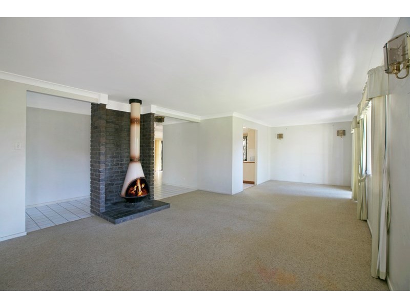 16 Waterford Crescent, Ormiston QLD 4160