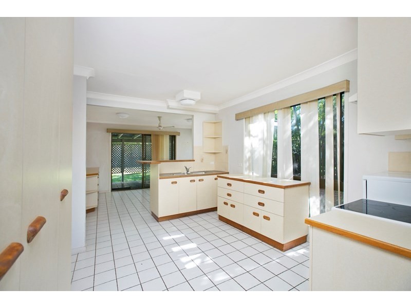 16 Waterford Crescent, Ormiston QLD 4160