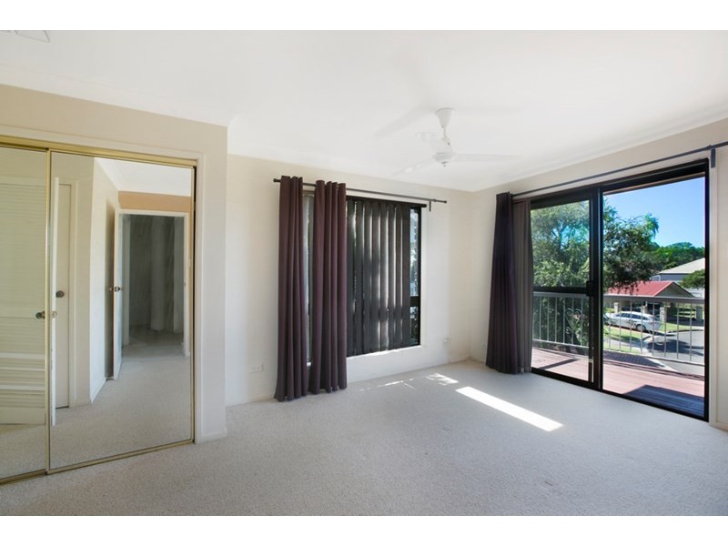 16 Waterford Crescent, Ormiston QLD 4160