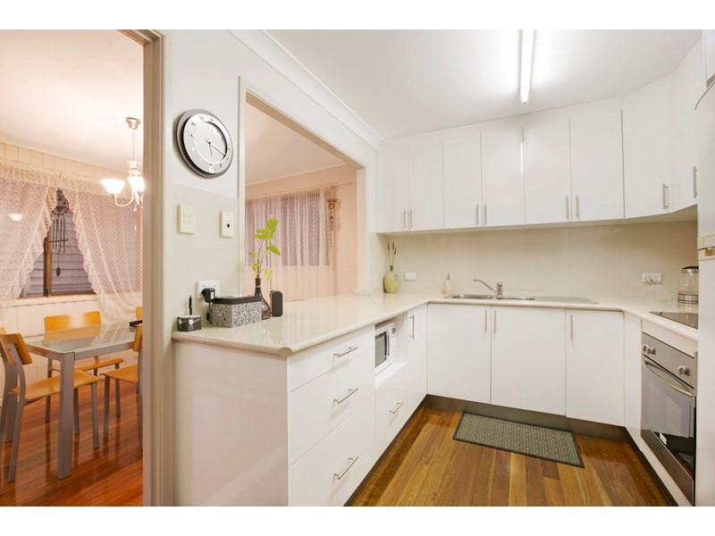 15 Boorana Street, Thorneside QLD 4158