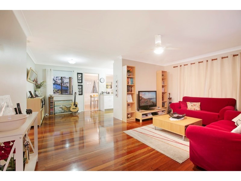 15 Boorana Street, Thorneside QLD 4158