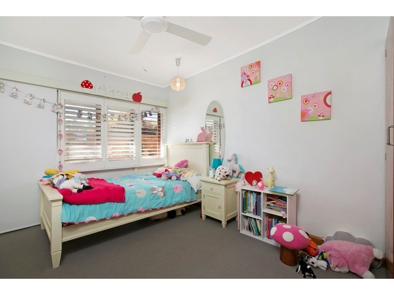 5 Russell Street, Cleveland QLD 4163