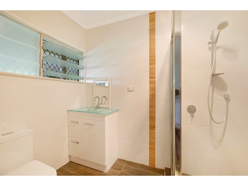 5 Russell Street, Cleveland QLD 4163