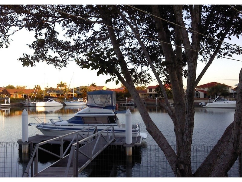 14 Captains Court, Raby Bay QLD 4163