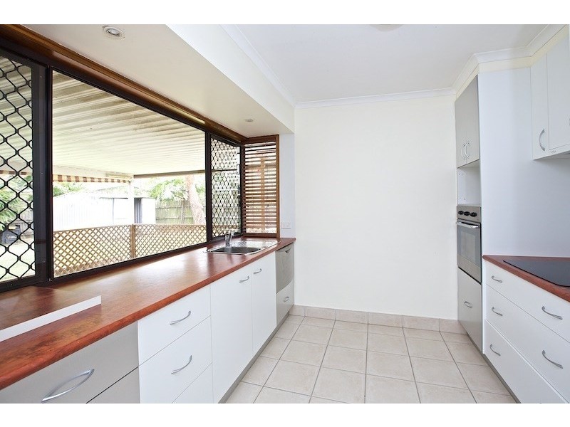 12 Frank Street, Thorneside QLD 4158