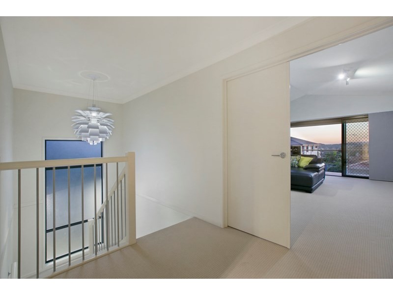 42 Ridgeview Street, Carindale QLD 4152