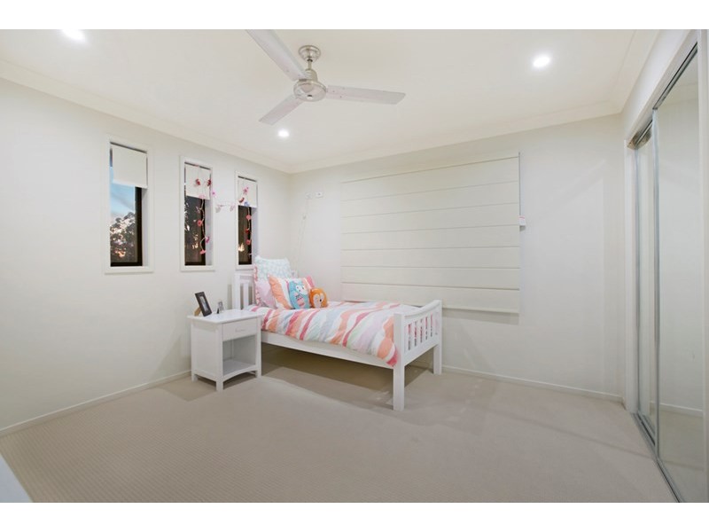 42 Ridgeview Street, Carindale QLD 4152