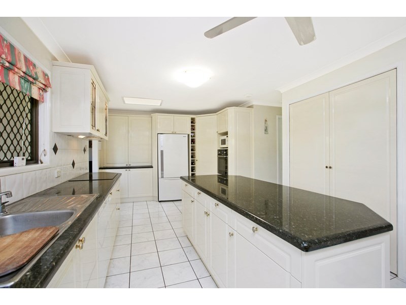 3 Lewisham Court, Birkdale QLD 4159