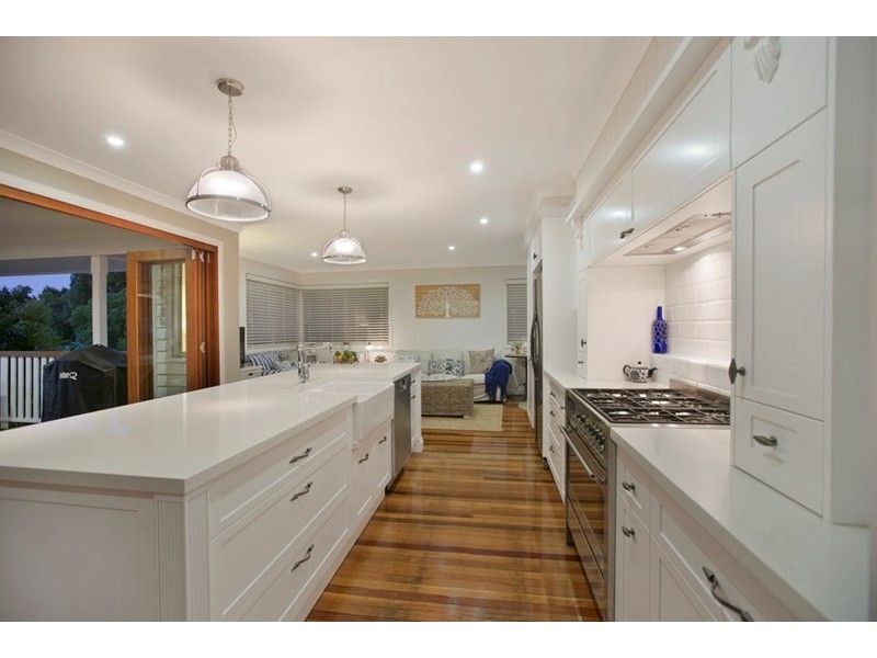 2 Christie Close, Ormiston QLD 4160
