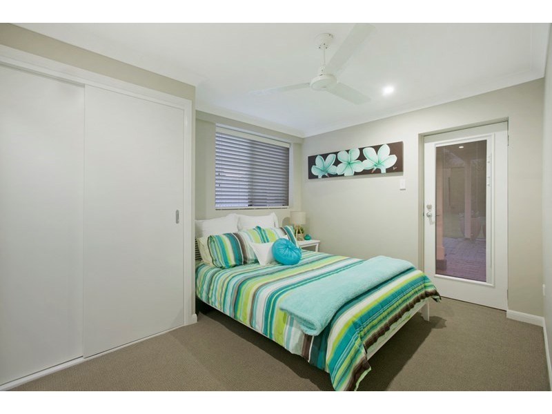2 Christie Close, Ormiston QLD 4160