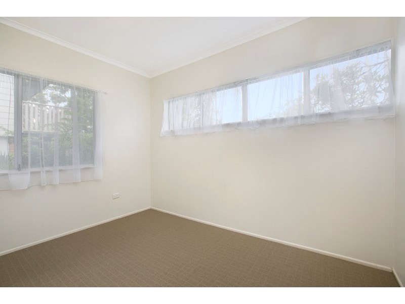 6 Cavell Street, Birkdale QLD 4159