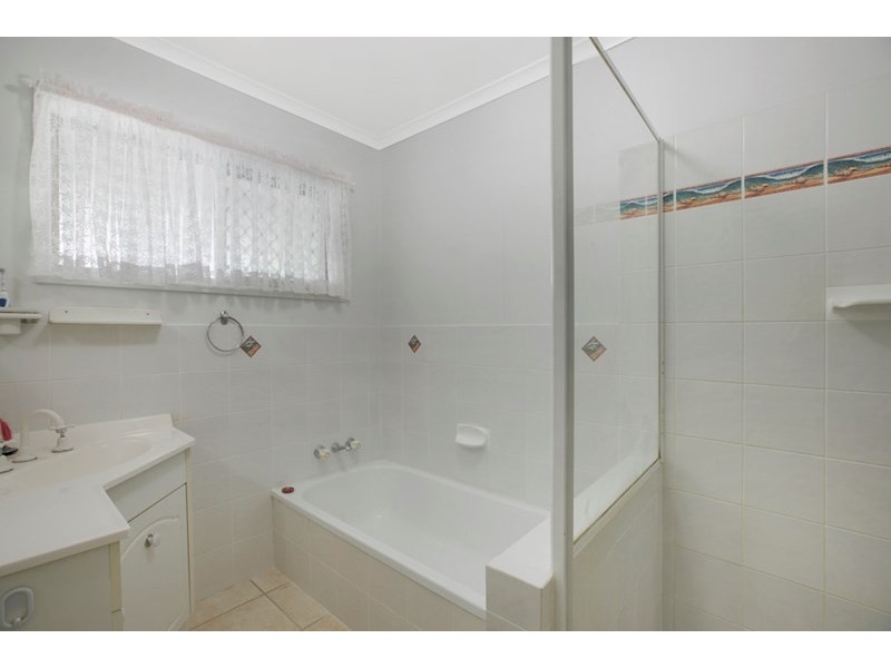 4 Toulby Street, Manly West QLD 4179