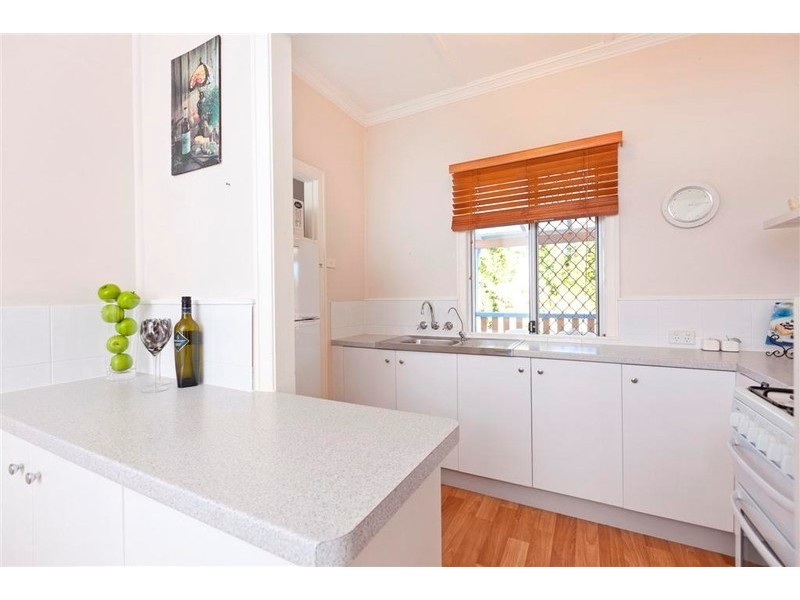 30 CARNATION Street, Wynnum QLD 4178