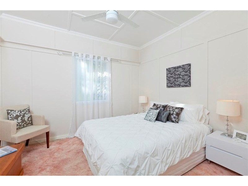 30 CARNATION Street, Wynnum QLD 4178