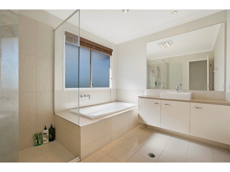 1 Cabriolet Court, Upper Coomera QLD 4209