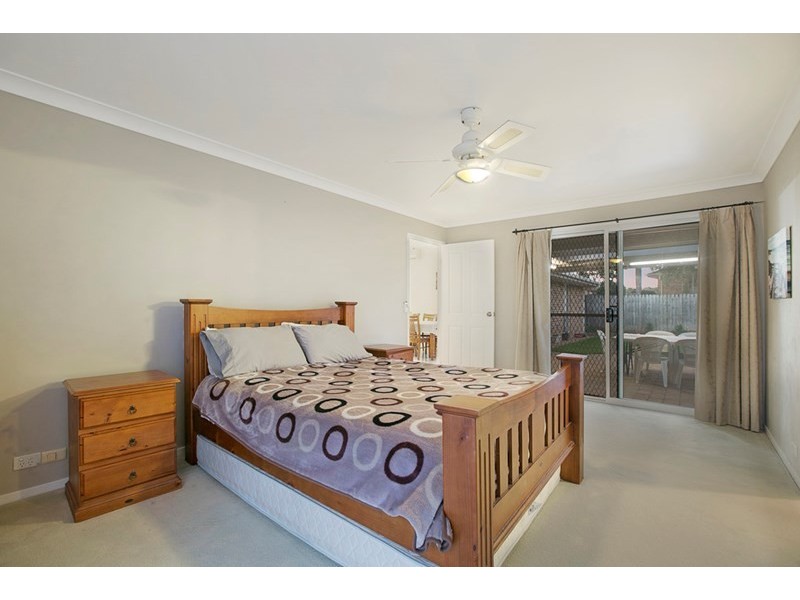 17 Finnegan Court, Birkdale QLD 4159