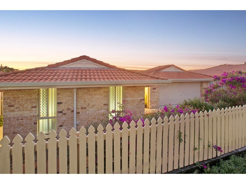 16 Isaacs Way, Wakerley QLD 4154