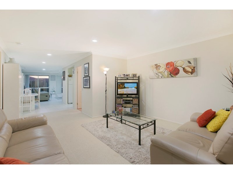16 Isaacs Way, Wakerley QLD 4154