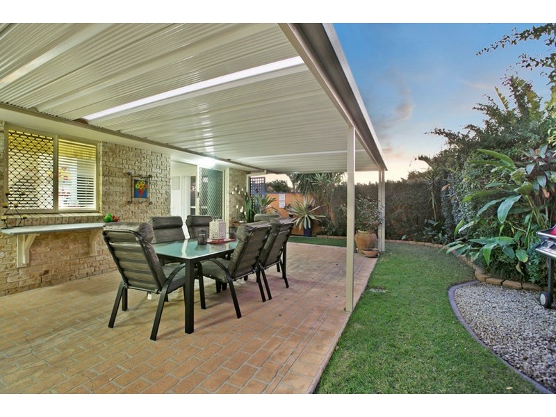 16 Isaacs Way, Wakerley QLD 4154