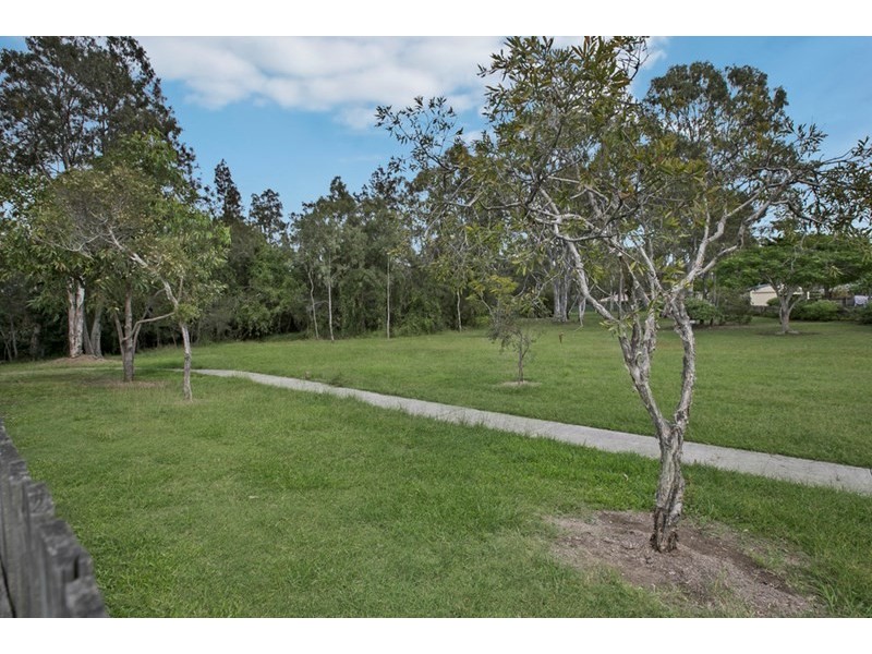 56 Ashwood Circuit, Birkdale QLD 4159