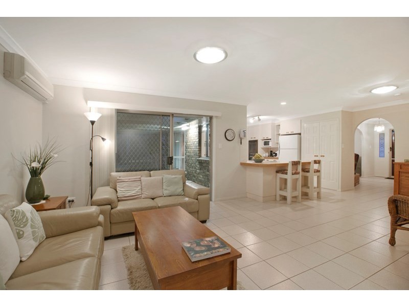 18 Drake Street, Wellington Point QLD 4160