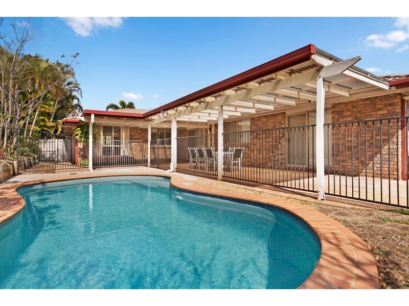 18 Drake Street, Wellington Point QLD 4160