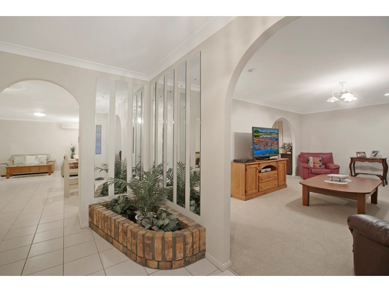 18 Drake Street, Wellington Point QLD 4160