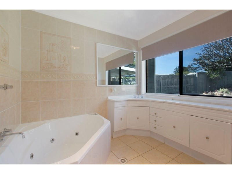 8 Gradi Court, Thorneside QLD 4158