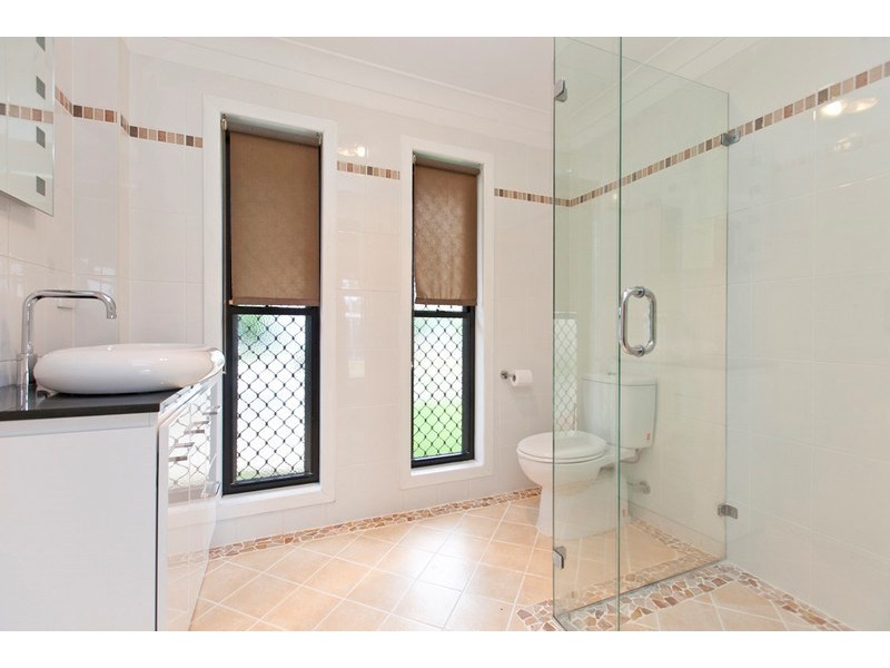 101 VALANTINE Road, Birkdale QLD 4159