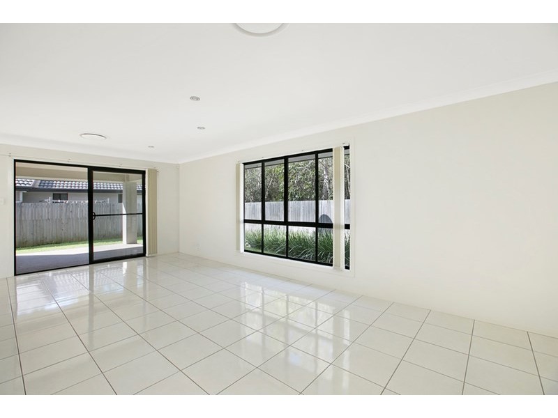 2/112 Beach Street, Cleveland QLD 4163