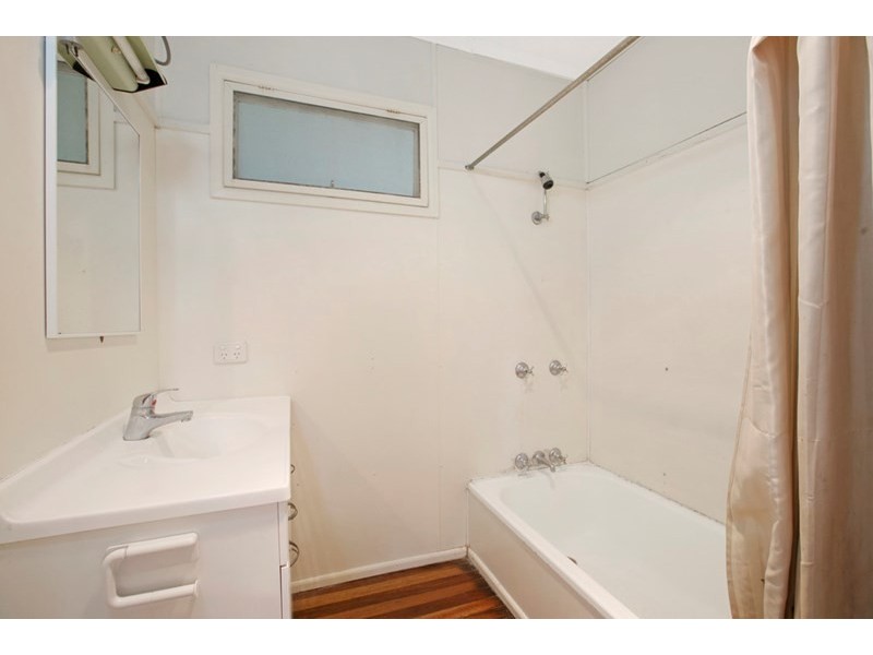 351 Bloomfield Street, Cleveland QLD 4163