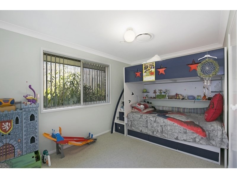 2 Horton Place, Wellington Point QLD 4160